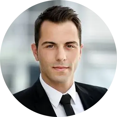 A successful female author and entrepreneur